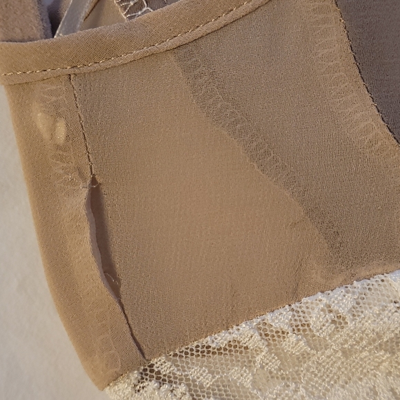 Mystery lace top - Picture 5 of 6